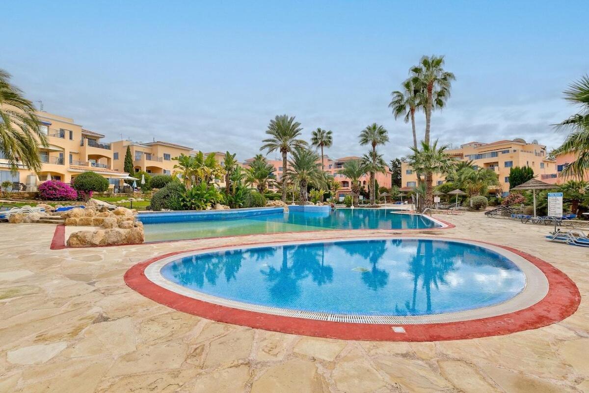 Limnaria Gardens Beautiful Apartment By Vichy Paphos Esterno foto